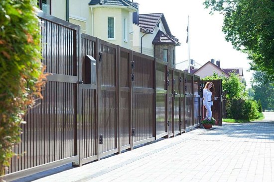 Как выбрать пульты для ворот и шлагбаумов: практическое руководство